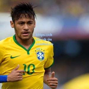 半场战报，萨比尔低射破门建功 大连鲲城1-0暂时领先苏州东吴