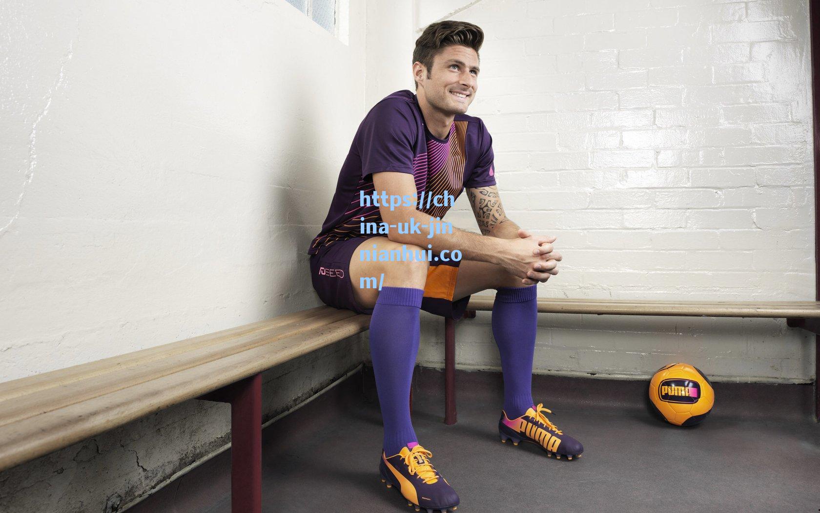 多特蒙德锋线尖刀阿德耶米,创造机会无数却憾失胜局,坦言球队仍在成长路上